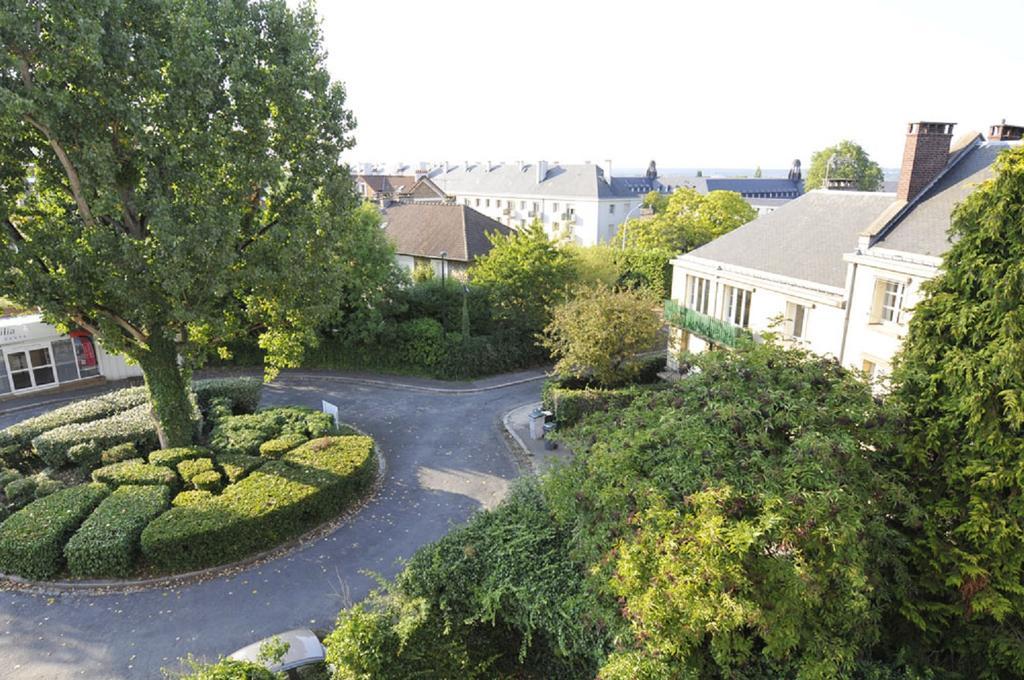 Creativ Appart Saint-Cyr-l'Ecole Luaran gambar